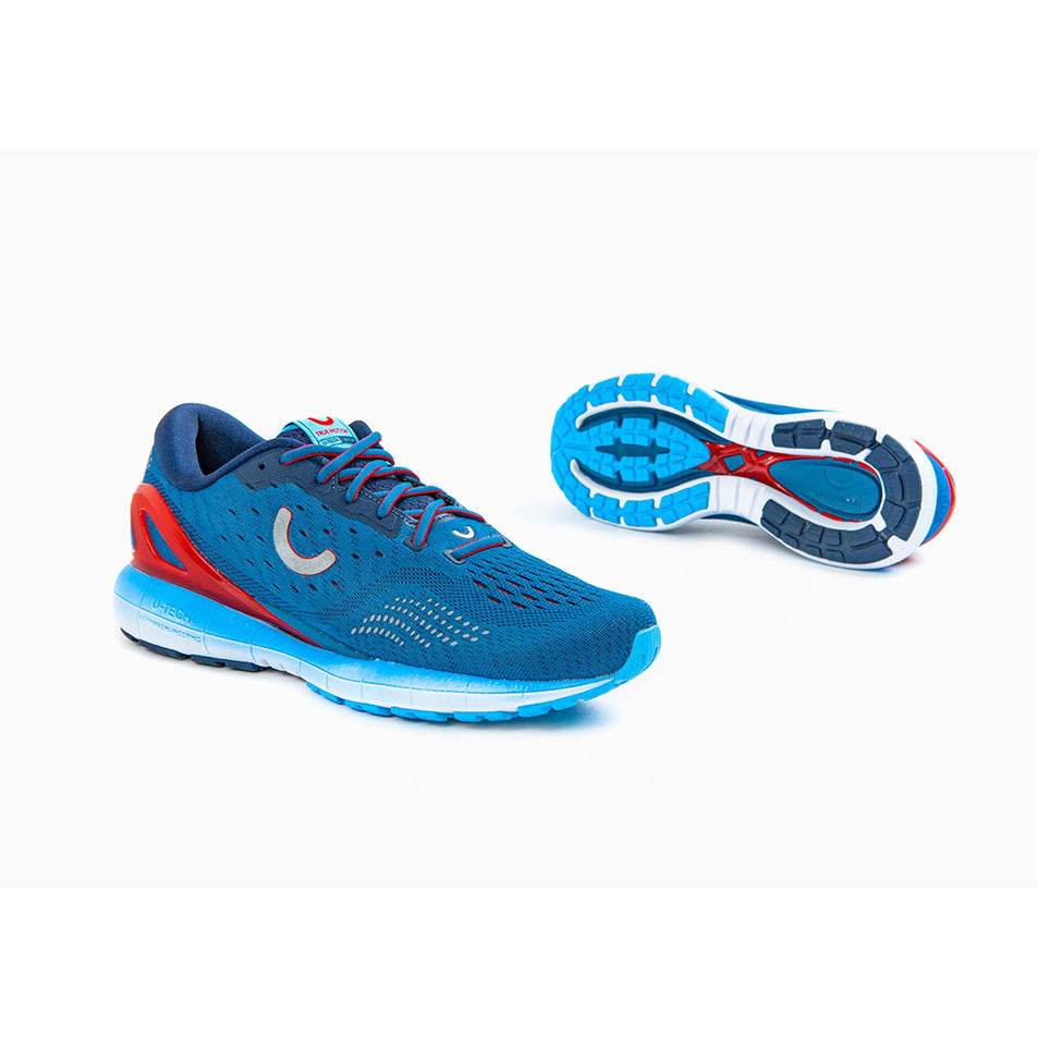 Pair view of men's true motion u-tech aion running shoes (7373759938722)
