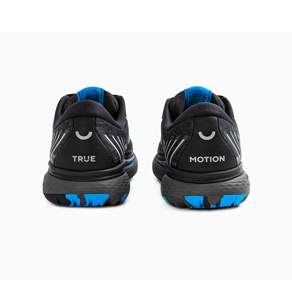 Pair posterior view of True Motion Men's U-Tech Nevos Elements Running Shoes in black (7704178098338)