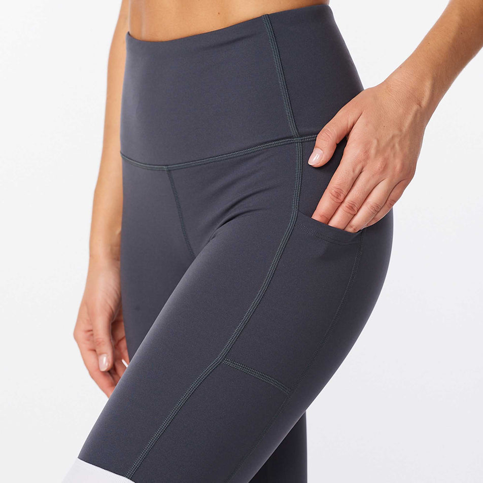2XU | Women's Form Block Hi-Rise Compression Tights (6918254526626)