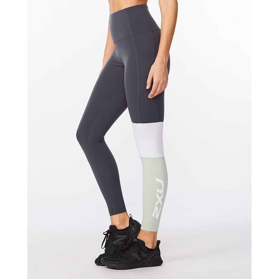 Side of 2XU Form Block Hi-Rise Compression Tights (6918254526626)