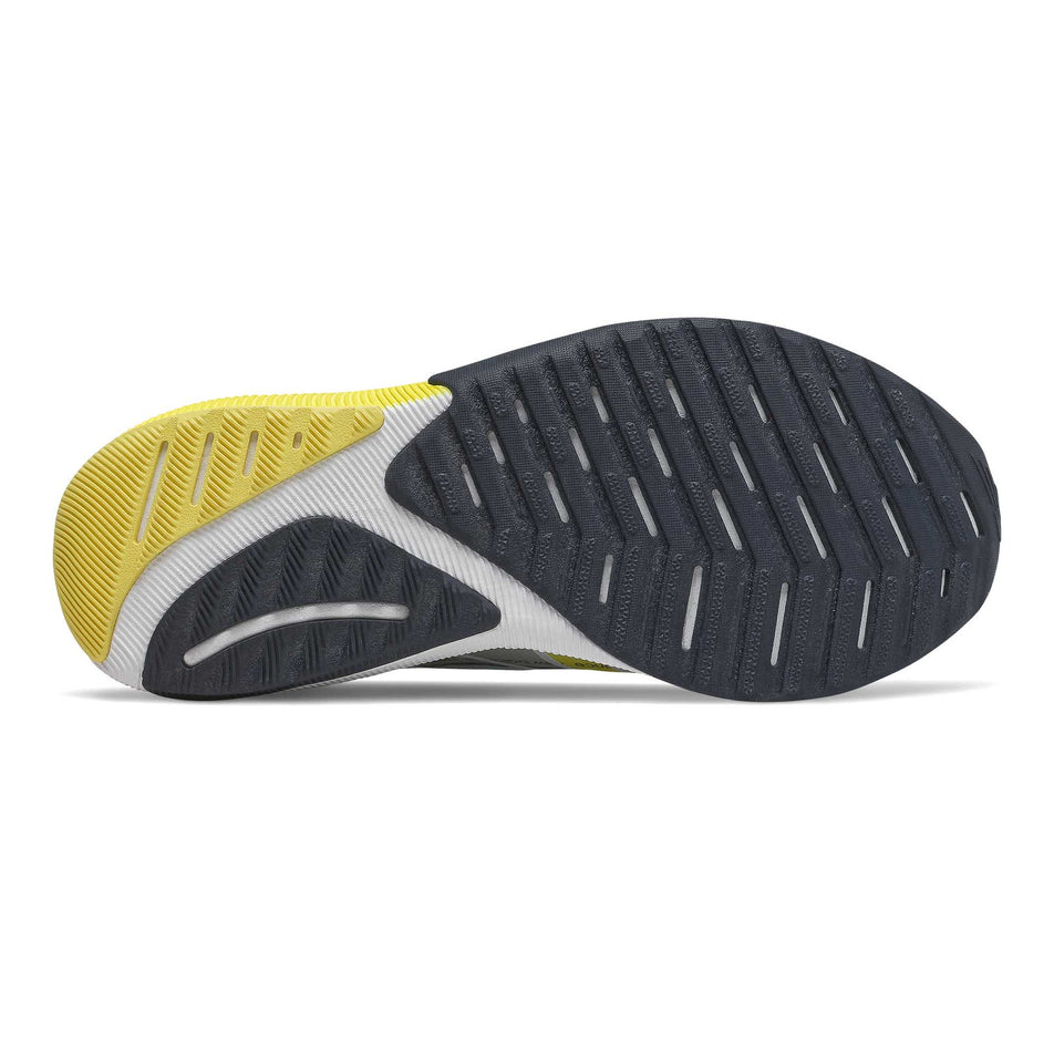 The full outsole on the right shoe from a pair of women's New Balance Fuelcell Propel v2 (6897473093794)